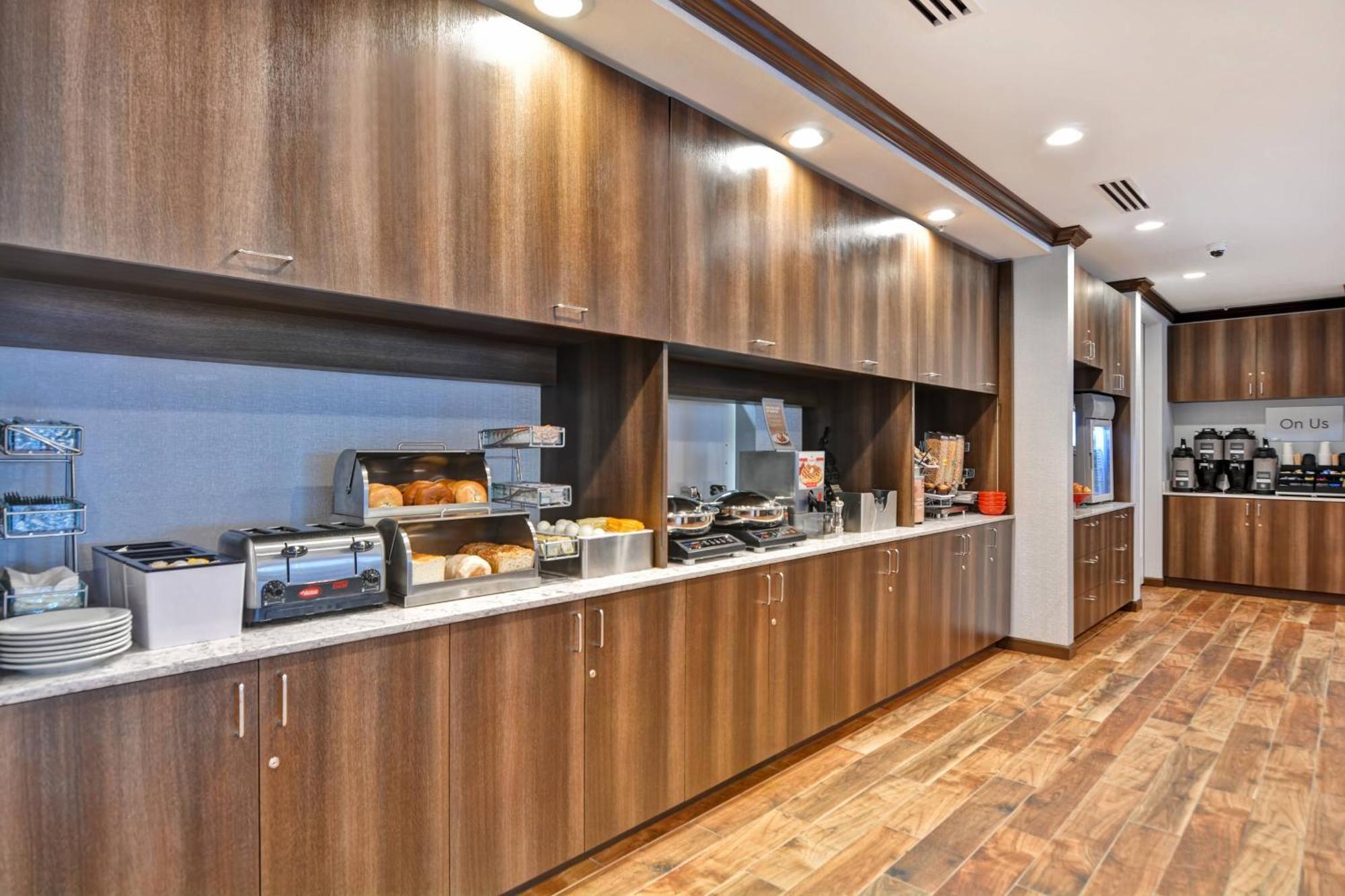 Towneplace Suites By Marriott Bridgewater Branchburg Экстерьер фото